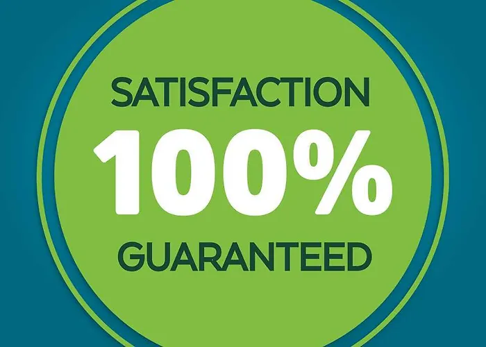 Hotel La Quinta & By Wyndham Oil Center 3*